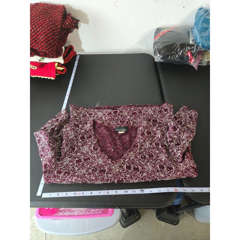 Brittany Black Burgundy Lace V-Neck‎ 3/4 Sleeves Top Medium Y2K Party Holiday - Picture 9 of 11